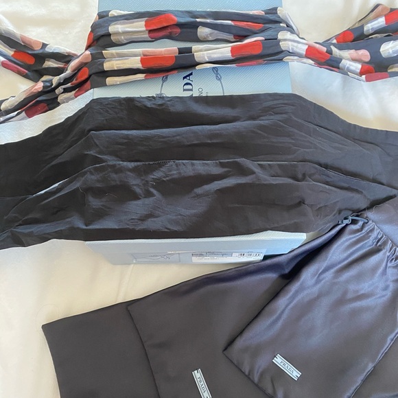 Prada Donna - Picture 4 of 5